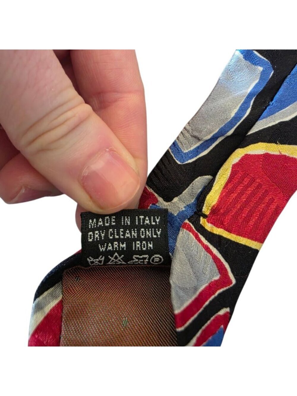 Giorgio Benelli Cravatte 100% Silk Tie Italy Abstract Geometric Red Necktie Vtg - Picture 7 of 13